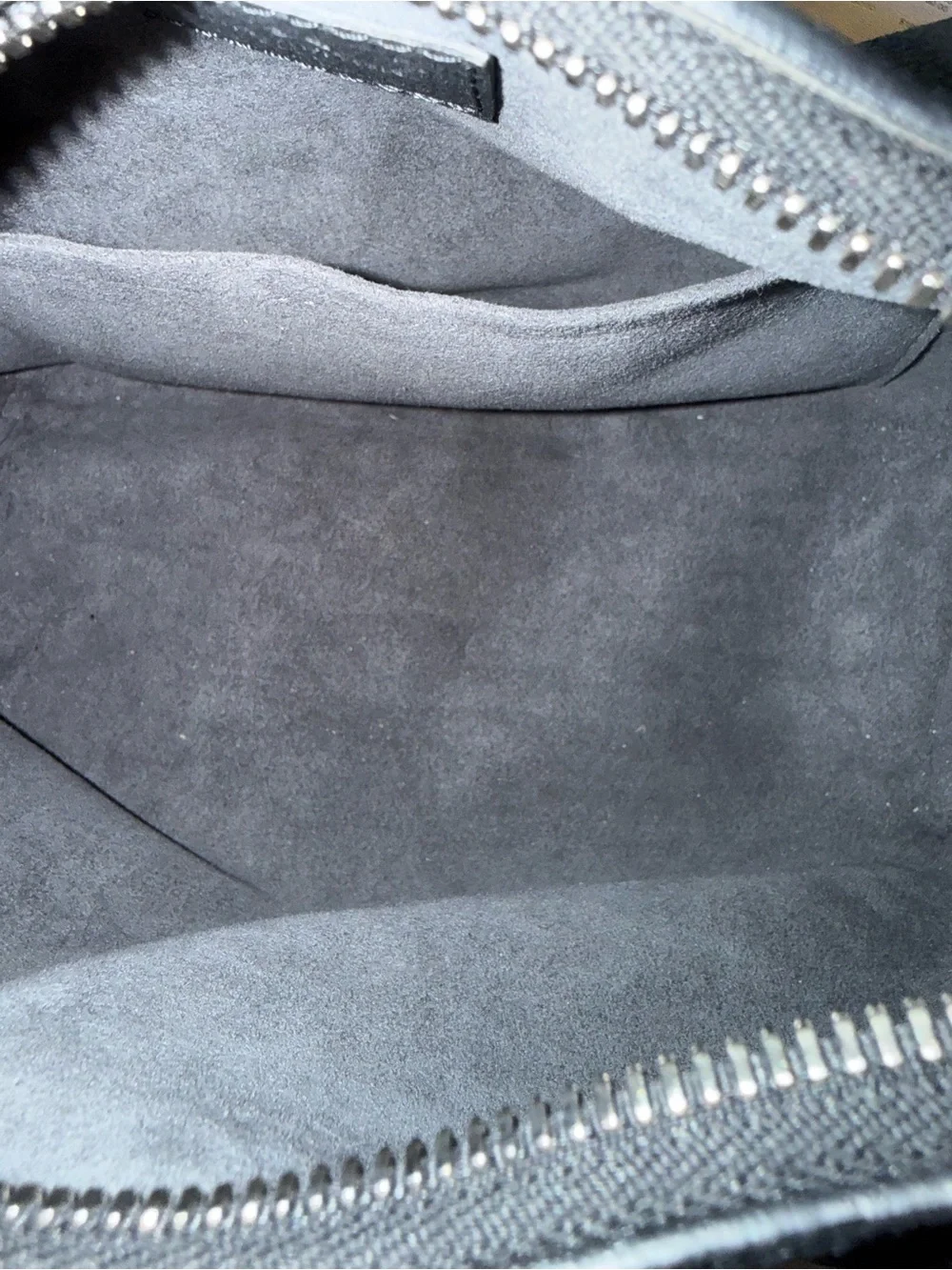 Louis Vuitton Why Knot PM Mahina Noir - Picture 11 of 16